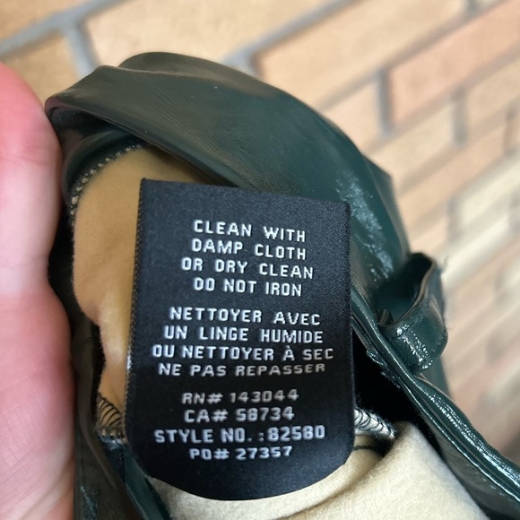 NWT 7 For All Mankind Faux Leather Shiny Flare Leg Green Pants 82580 Size M - Picture 7 of 9